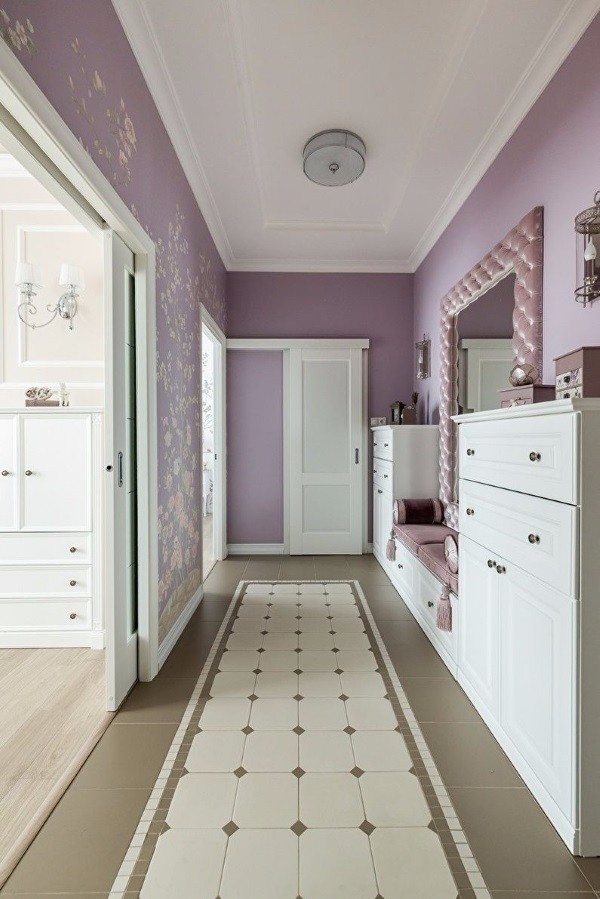 Фиолетовые обои в коридоре дизайн фото 