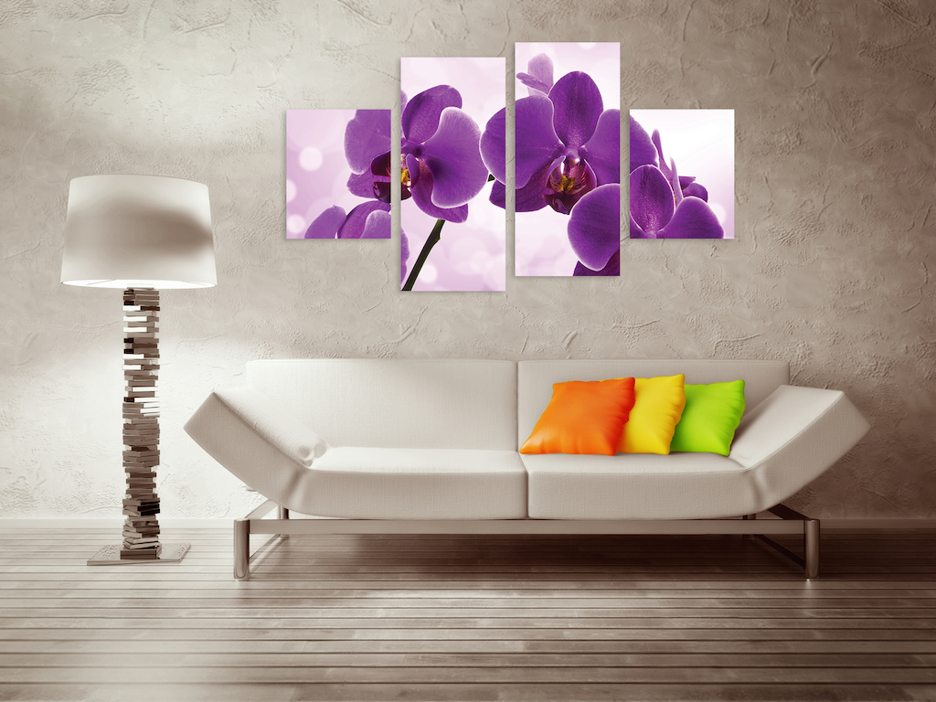 Модульная картина в гостиной с изображением орхидеи