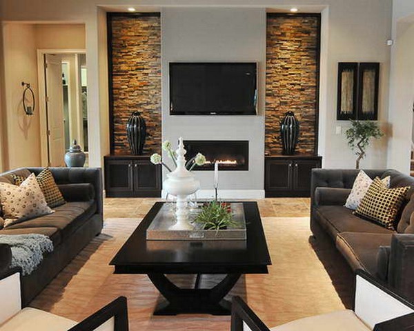 Пример симметричной расстановки мебели в гостиной. Это отличный вариант, подходящий для любого стиля