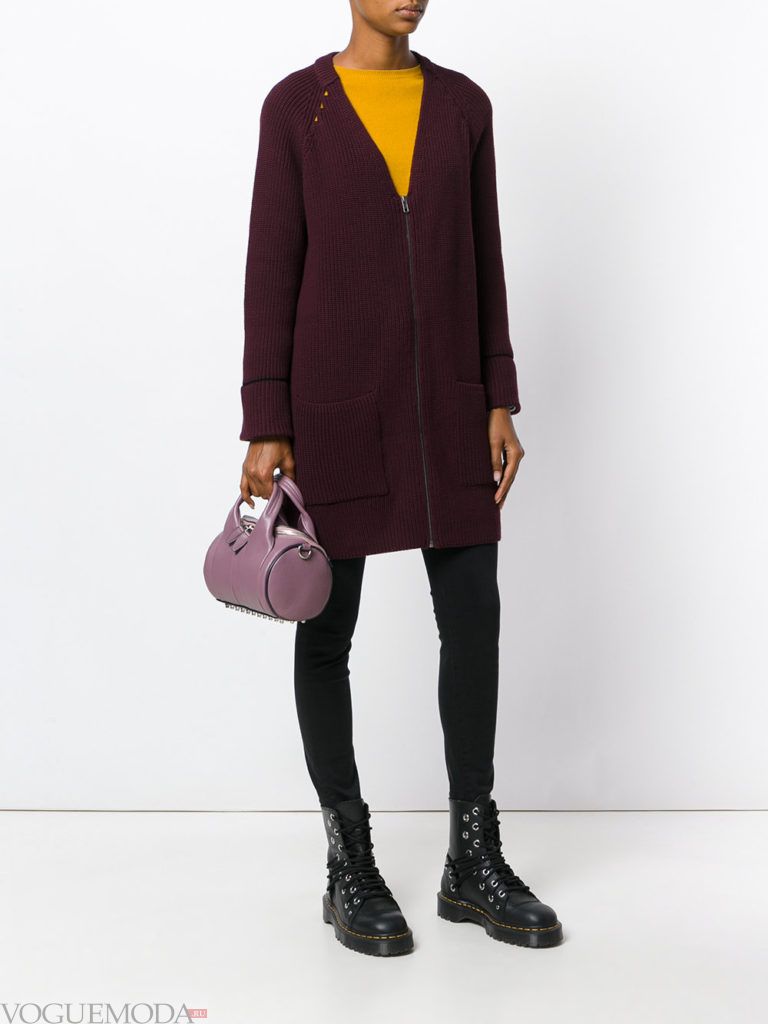 фиолетовая сумочка с пальто