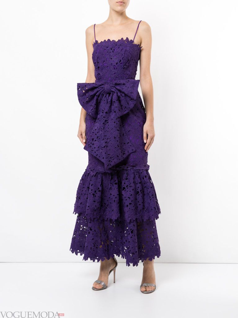 кружевное фиолетовое платье с бантом