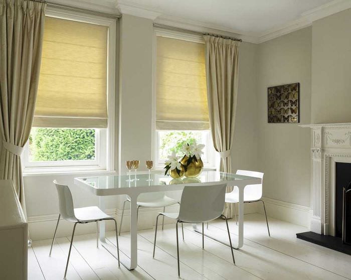 вариант применения современных штор в светлом дизайне квартире